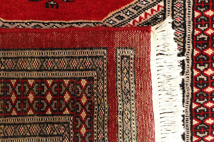 Red Pakistani Jaldar Rug 2' 6" x 9' 2" Hand-Knotted | No. QA41472