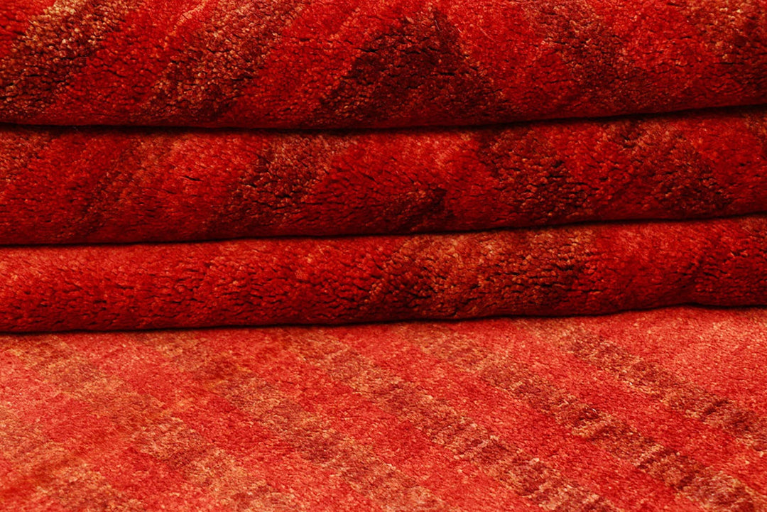Crimson Pakistani Gabbeh Rug 4' 7" x 6' 8" Hand-Knotted | No. QA43343