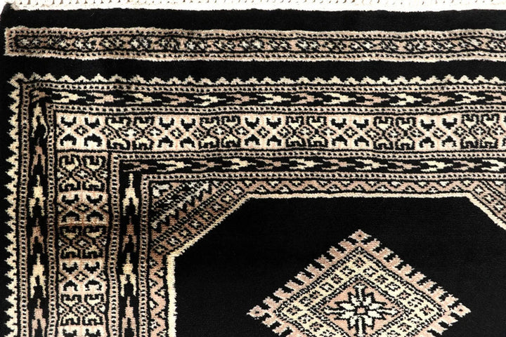 Grey Pakistani Jaldar Rug 2' 7" x 10' 4" Hand-Knotted | No. QA44917