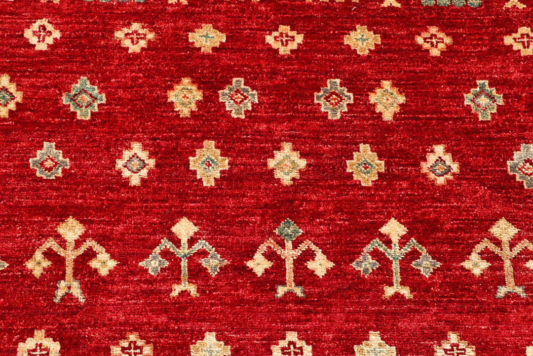 Red Pakistani Gabbeh Rug 5' 5" x 7' 8" Hand-Knotted | No. QA47335