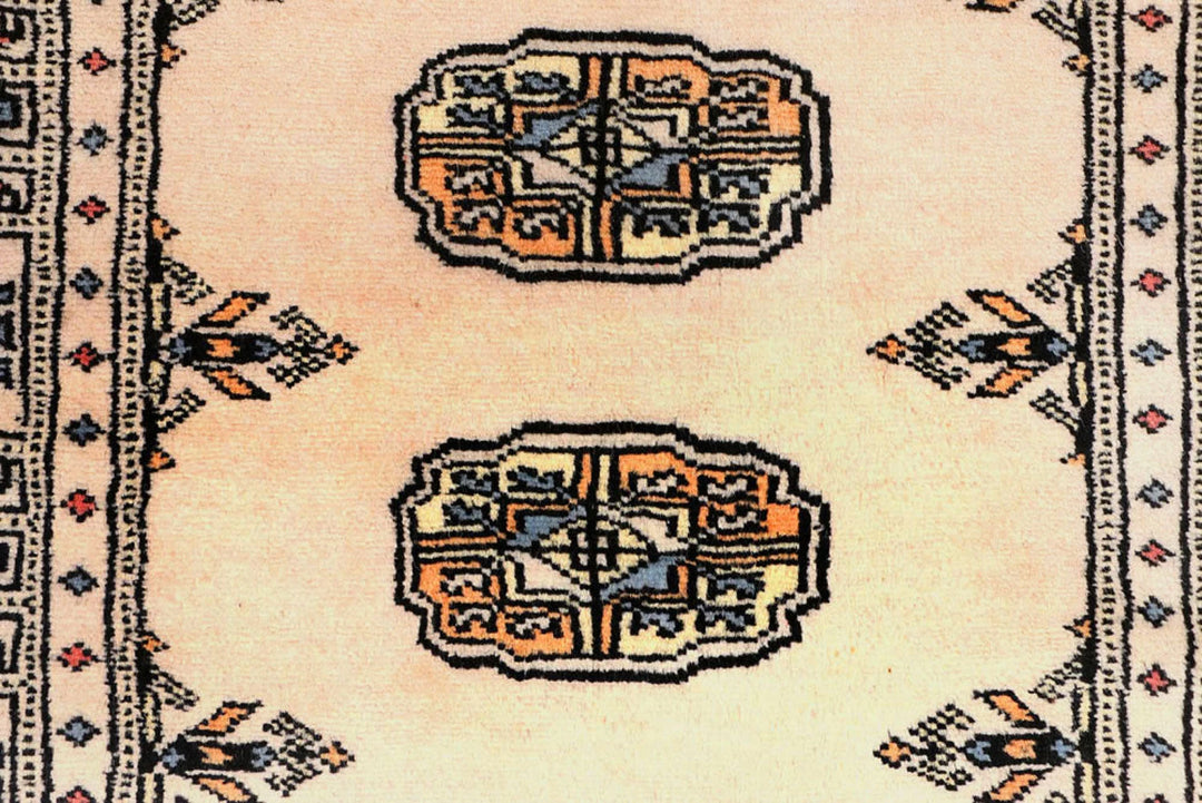 White Bokhara Rug 2' 6" x 9' 5" Hand-Knotted | No. QA48019