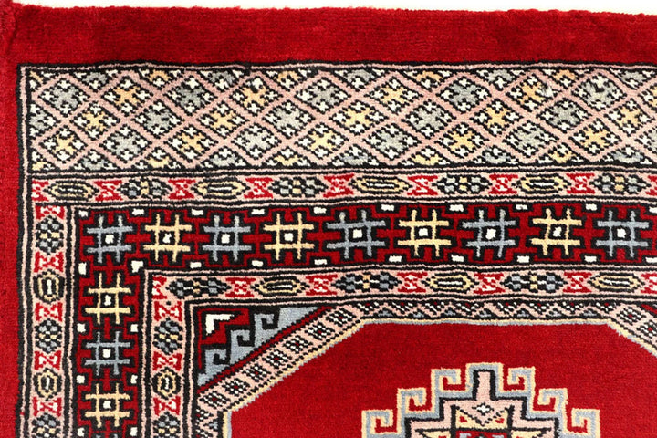Red Pakistani Jaldar Rug 2' 6" x 9' 9" Hand-Knotted | No. QA48310