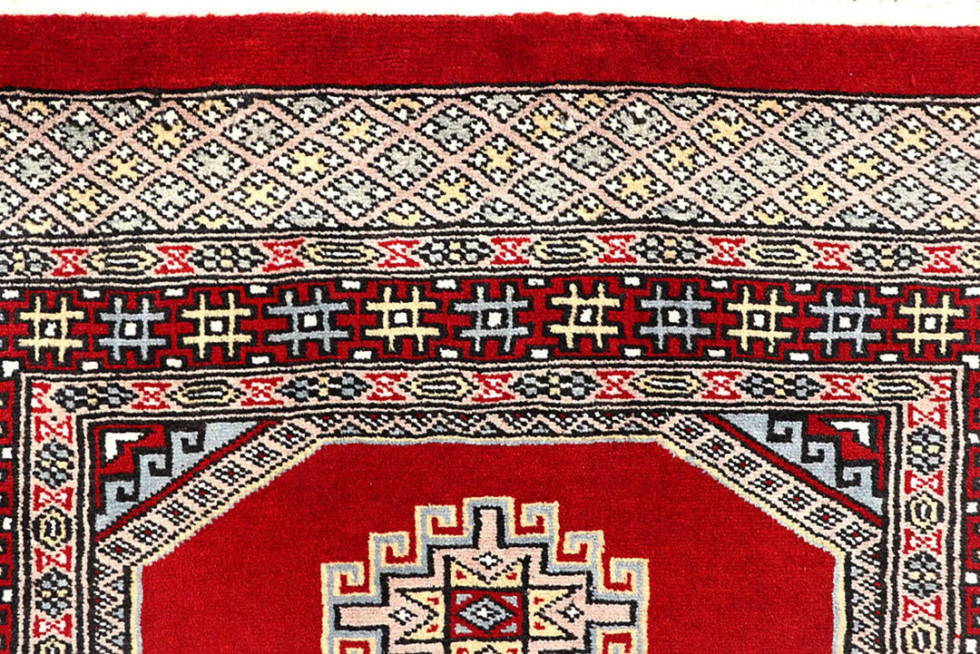 Red Pakistani Jaldar Rug 2' 6" x 9' 9" Hand-Knotted | No. QA48310