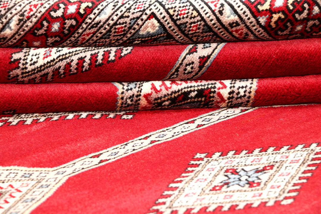 Red Pakistani Jaldar Rug 4' 7" x 6' 7" Hand-Knotted | No. QA49303