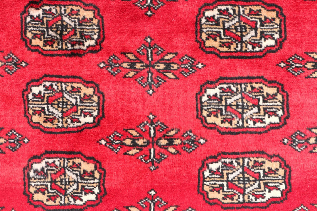Dark Red Pakistani Bokhara Rug 3' 1" x 5' 1" Hand-Knotted | No. QA51625