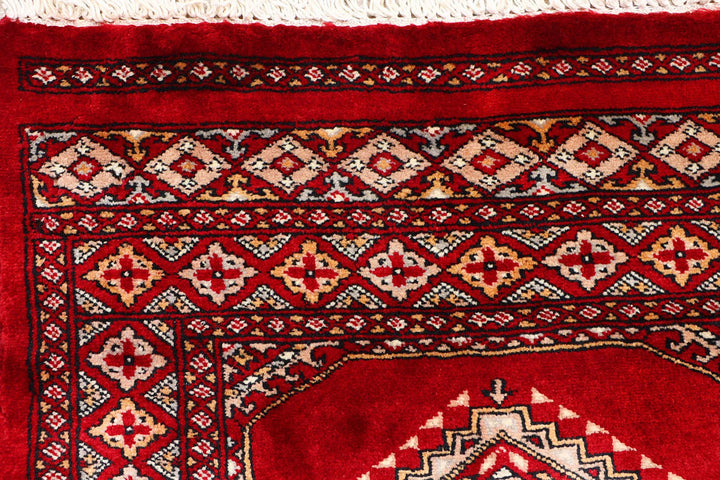 Red Pakistani Jaldar Rug 2' 6" x 9' 7" Hand-Knotted | No. QA53723