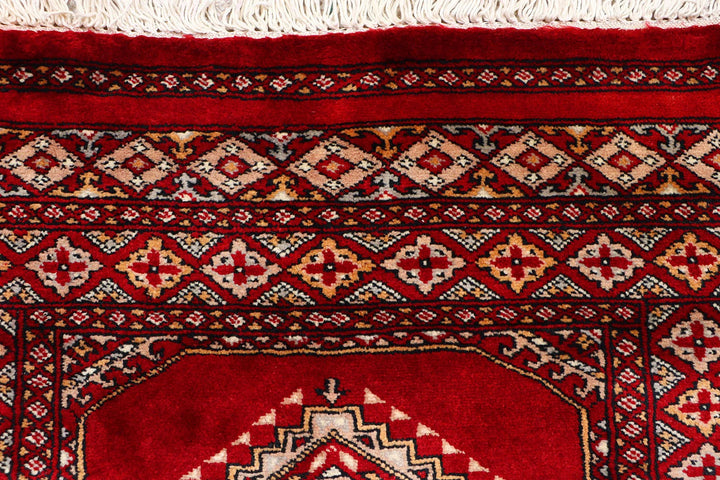 Red Pakistani Jaldar Rug 2' 6" x 9' 7" Hand-Knotted | No. QA53723