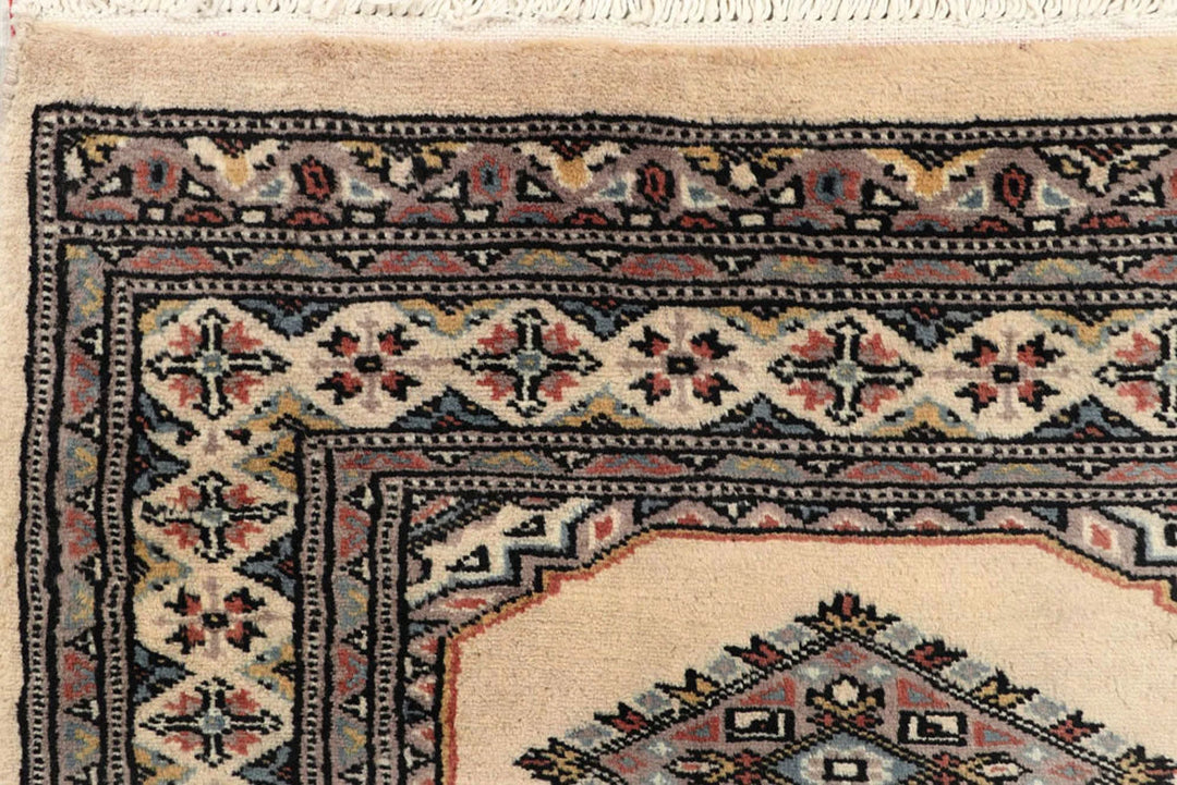 Bisque Pakistani Jaldar Rug 2' 4" x 9' Hand-Knotted | No. QA53980