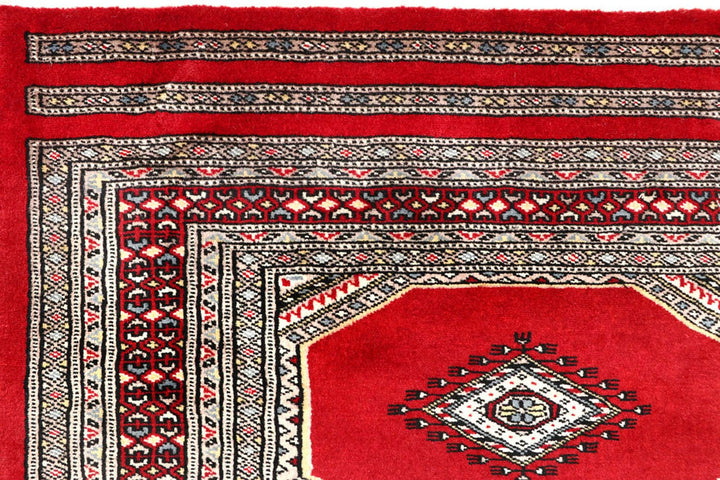 Red Pakistani Jaldar Rug 4' 7" x 6' 10" Hand-Knotted | No. QA60252