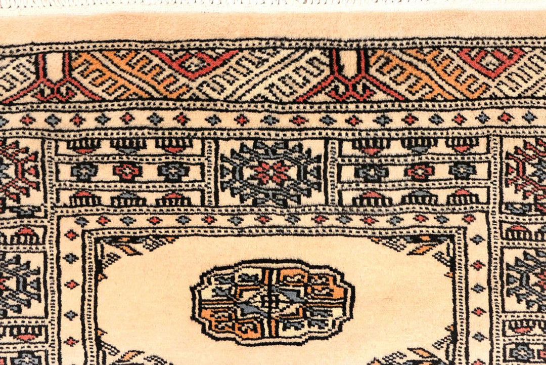 Bisque Pakistani Bokhara Runner 2' 6" x 9' 3" Hand-Knotted | No. QA60917