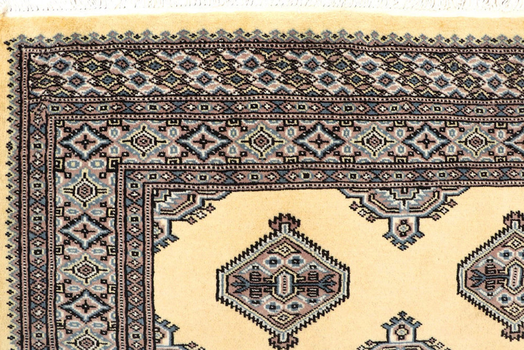 Yellow Pakistani Jaldar Rug 5' 1" x 7' 10" Hand-Knotted | No. QA60977