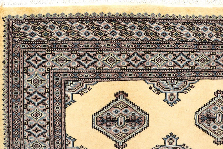 Yellow Pakistani Jaldar Rug 5' 1" x 7' 10" Hand-Knotted | No. QA60977