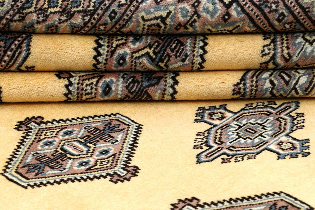 Yellow Pakistani Jaldar Rug 5' 1" x 7' 10" Hand-Knotted | No. QA60977