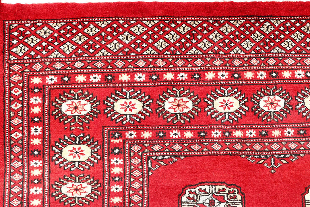 Red Pakistani Bokhara Rug 4' 2" x 6' 6" Hand-Knotted | No. QA61172