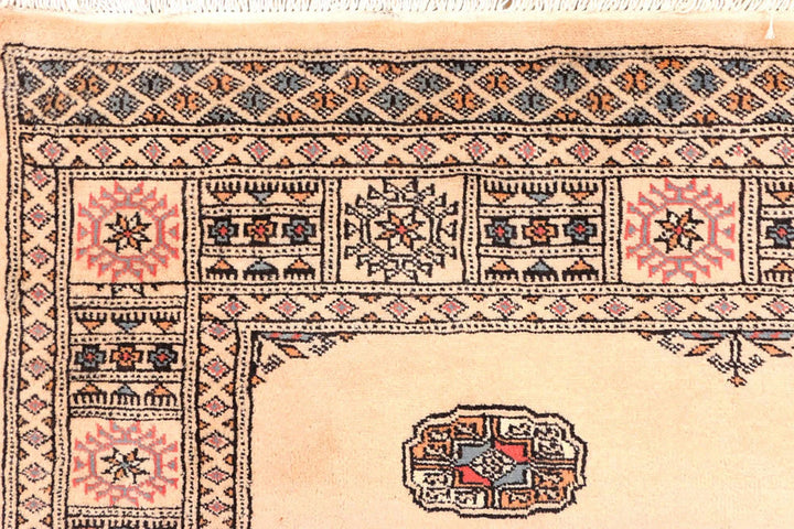 Navajo White Pakistani Bokhara Rug 4' 2" x 6' 1" Hand-Knotted | No. QA62610