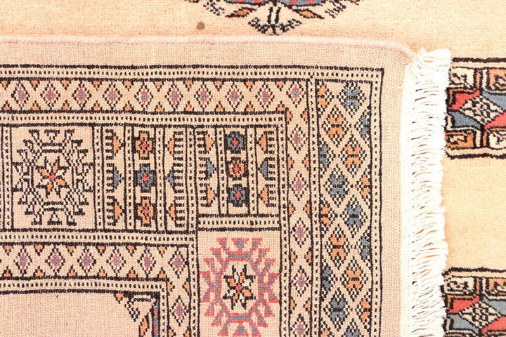 Navajo White Pakistani Bokhara Rug 4' 2" x 6' 1" Hand-Knotted | No. QA62610
