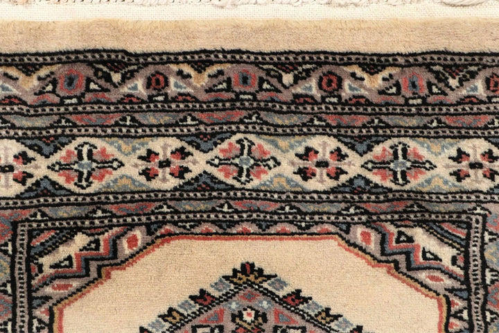White Pakistani Jaldar Rug 2' 3" x 9' 2" Hand-Knotted | No. QA62655