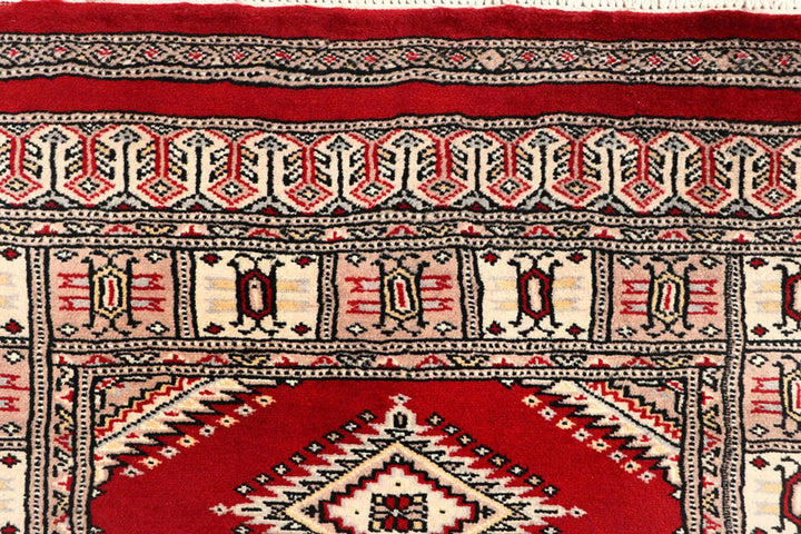 Red Pakistani Jaldar Rug 2' 6" x 9' 9" Hand-Knotted | No. QA71313