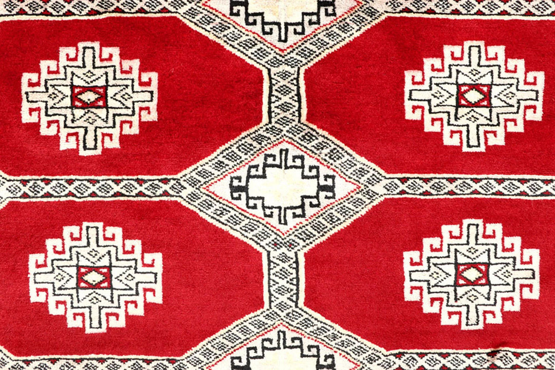 Red Pakistani Jaldar Rug 4' 6" x 6' 7" Hand-Knotted | No. QA71593