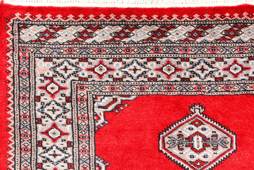 Red Pakistani Jaldar Rug 3' 1" x 5' 3" Hand-Knotted | No. QA76415
