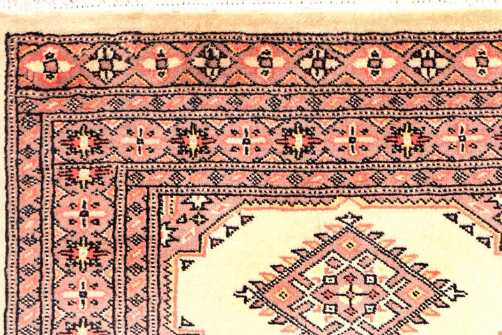 Antique White Pakistani Jaldar Rug 2' 7" x 8' 10" Hand-Knotted | No. QA78543