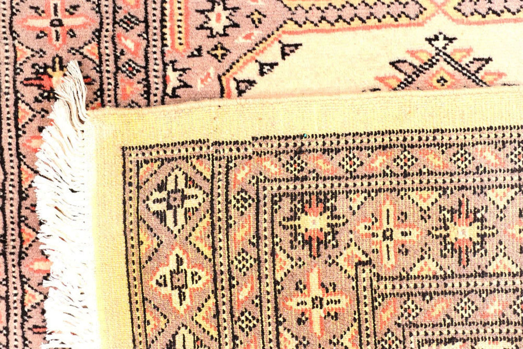 Antique White Pakistani Jaldar Rug 2' 7" x 8' 10" Hand-Knotted | No. QA78543