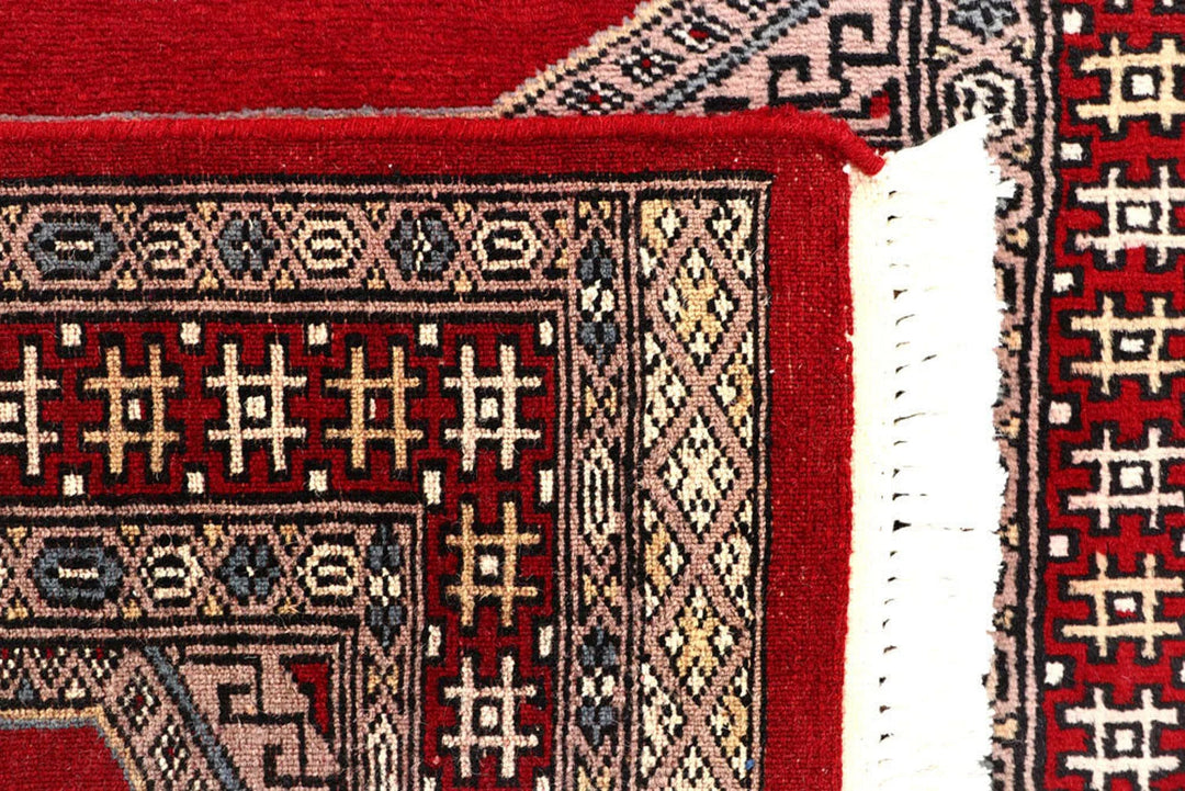 Red Pakistani Jaldar Rug 2' 6" x 9' 11" Hand-Knotted | No. QA79081