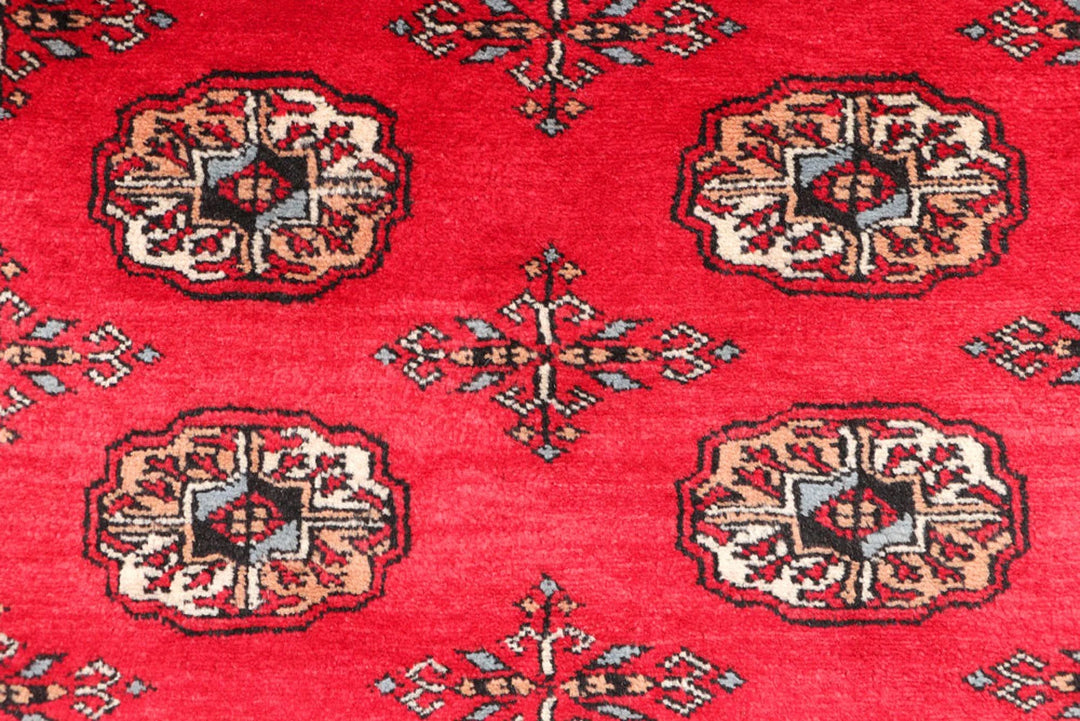 Dark Red Pakistani Bokhara Rug 3' 1" x 5' 1" Hand-Knotted | No. QA81938