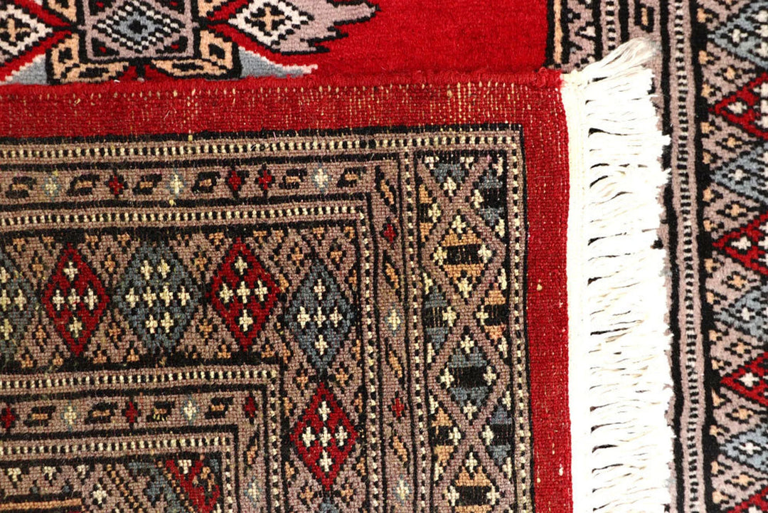 Red Pakistani Jaldar Rug 2' 5" x 9' 5" Hand-Knotted | No. QA82202