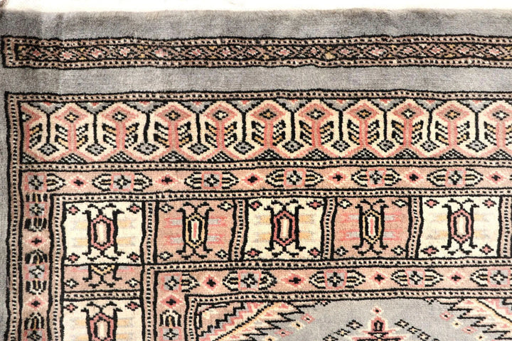 Grey Pakistani Jaldar Rug 2' 6" x 8' 8" Hand-Knotted | No. QA82962
