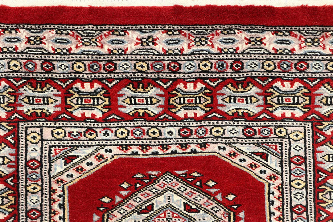 Firebrick Red Pakistani Jaldar Rug 2' 7" x 9' 11" Hand-Knotted | No. QA85579