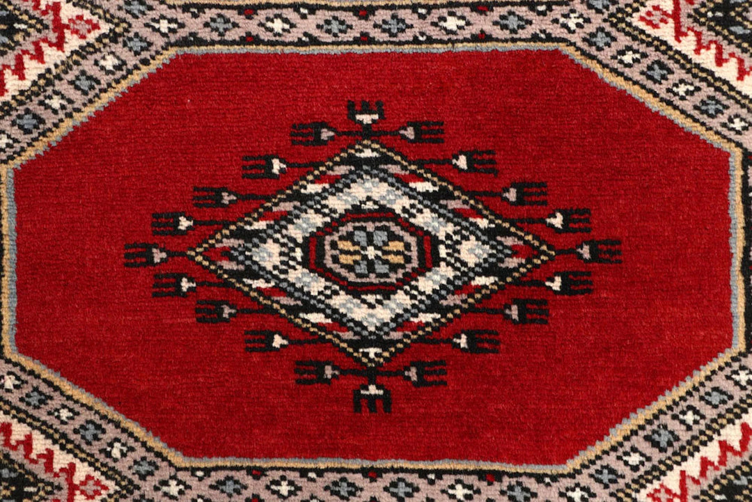 Red Pakistani Jaldar Rug 2' 5" x 9' 6" Hand-Knotted | No. QA86608