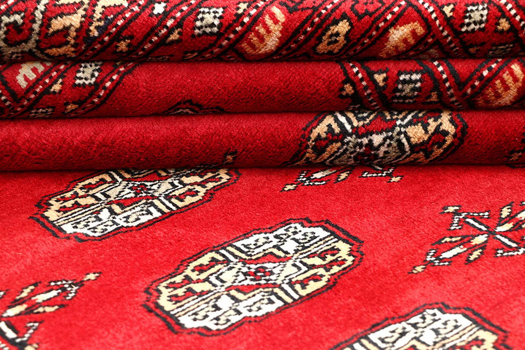 Red Pakistani Bokhara Rug 4' x 6' Hand-Knotted | No. QA88840