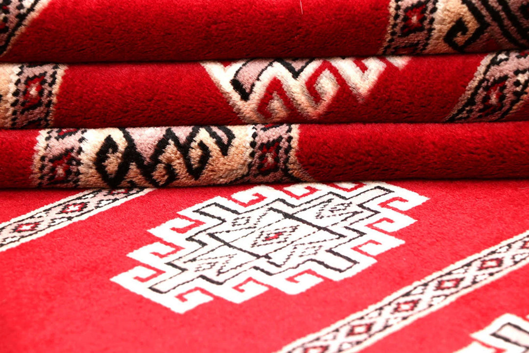 Red Jaldar Rug 4' 6" x 6' 4" Hand-Knotted | No. QA89389