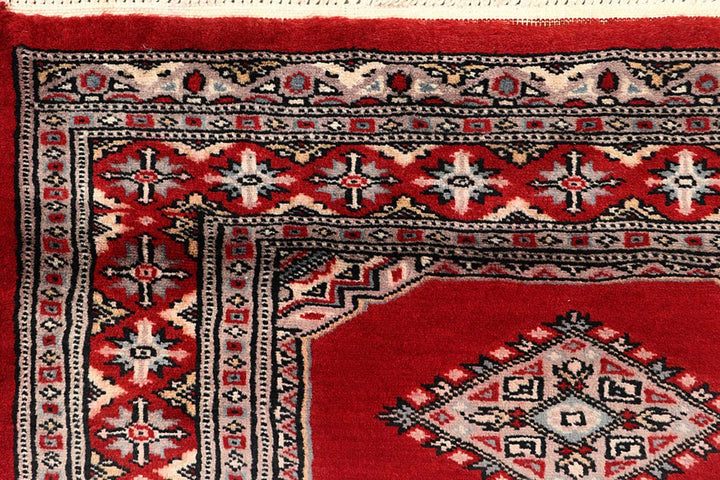 Red Pakistani Jaldar Rug 2' 7" x 10' 4" Hand-Knotted | No. QA89815
