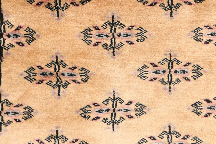 Yellow Pakistani Butterfly Rug 2' 8" x 6' 9" Hand-Knotted | No. QA90860