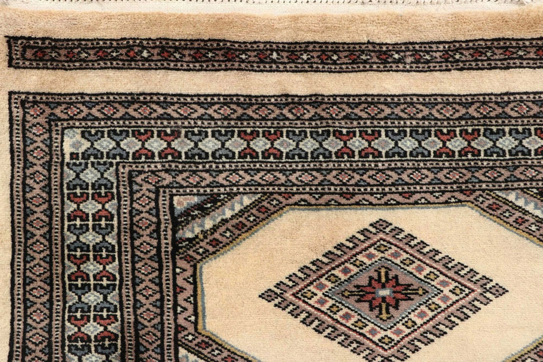 Bisque Pakistani Jaldar Runner Rug 2' 6" x 10' 1" Hand-Knotted | No. QA91001
