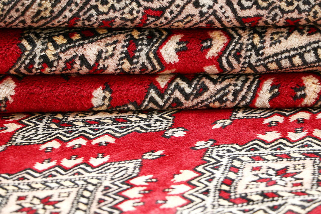 Red Pakistani Jaldar Rug 5' 1" x 8' 4" Hand-Knotted | No. QA91392