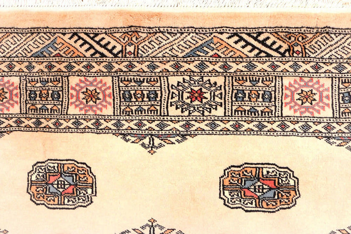 Navajo White Pakistani Bokhara Rug 4' 2" x 6' 1" Hand-Knotted | No. QA95189