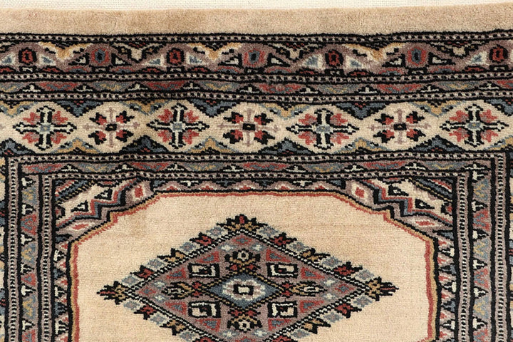 White Pakistani Jaldar Rug 2' 4" x 9' 5" Hand-Knotted | No. QA95802