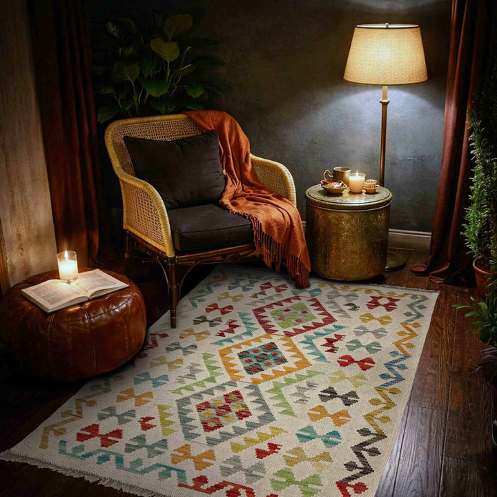 Hand Woven Wool Kelim 2' 9" x 3' 10" - No. AL295908
