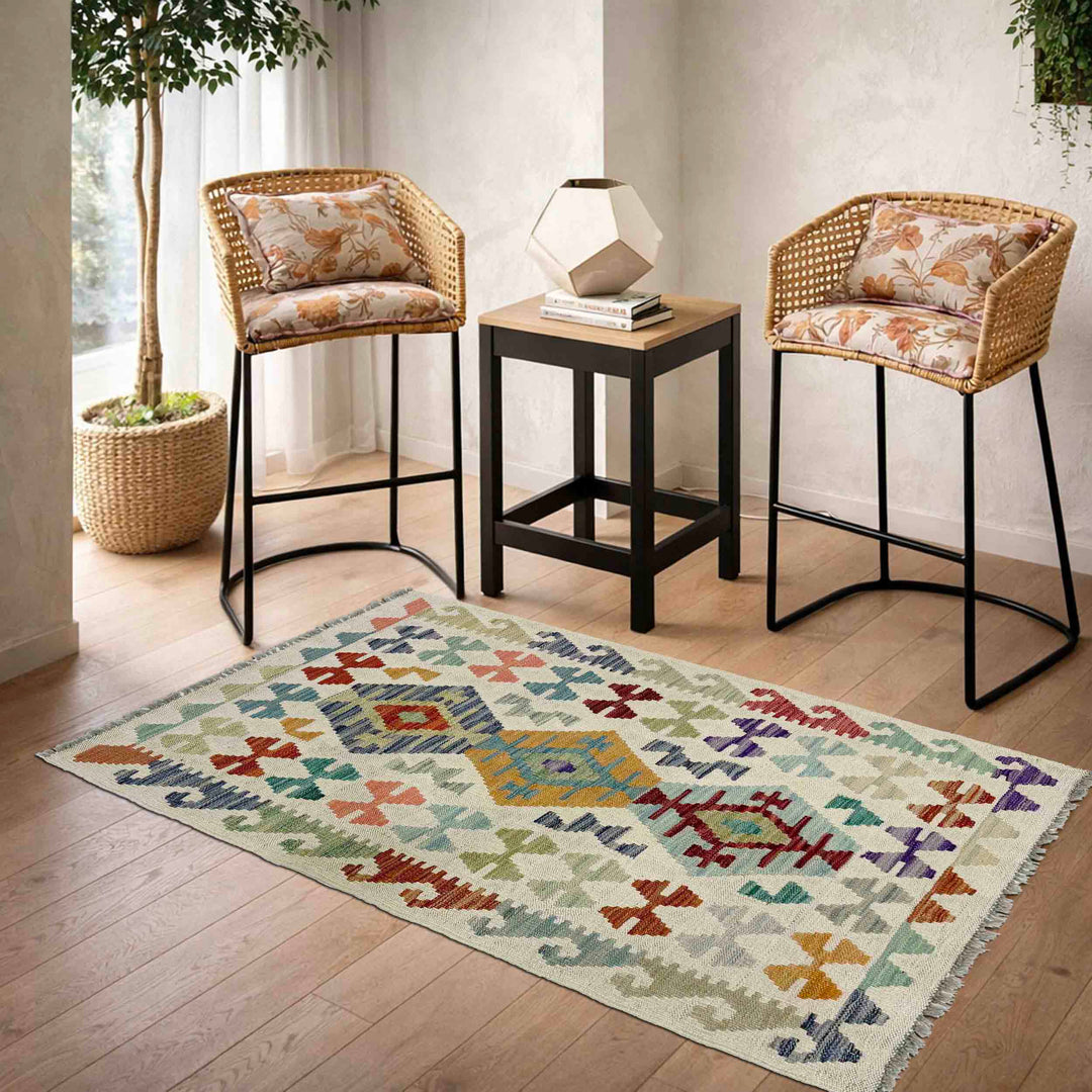 Handmade Vegetable Kilim 2' 6" x 4' 0" - No. AL300568