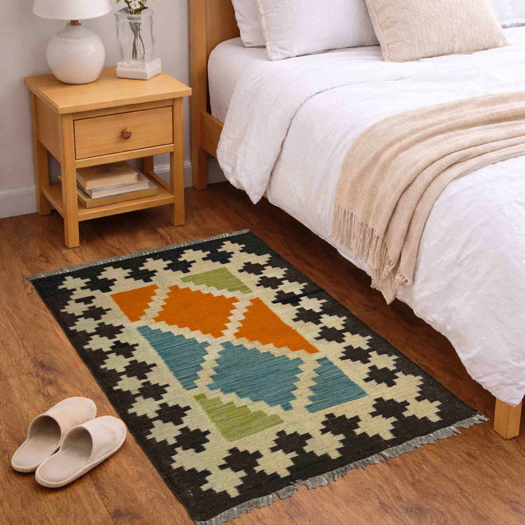 Handmade Vegetable Kilim 2' 2" x 2' 9" - No. AL899092