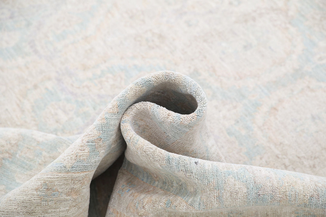 Hand Knotted Fine Serenity Wool Rug 7' 11" x 9' 10" - No. AT12601