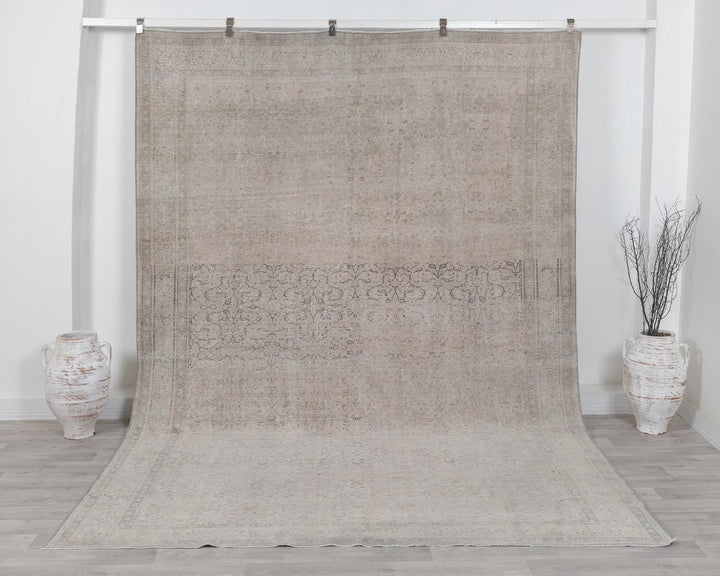 Beige Turkish Oushak Rug 8' x 11' Hand-Knotted | No. VR10020