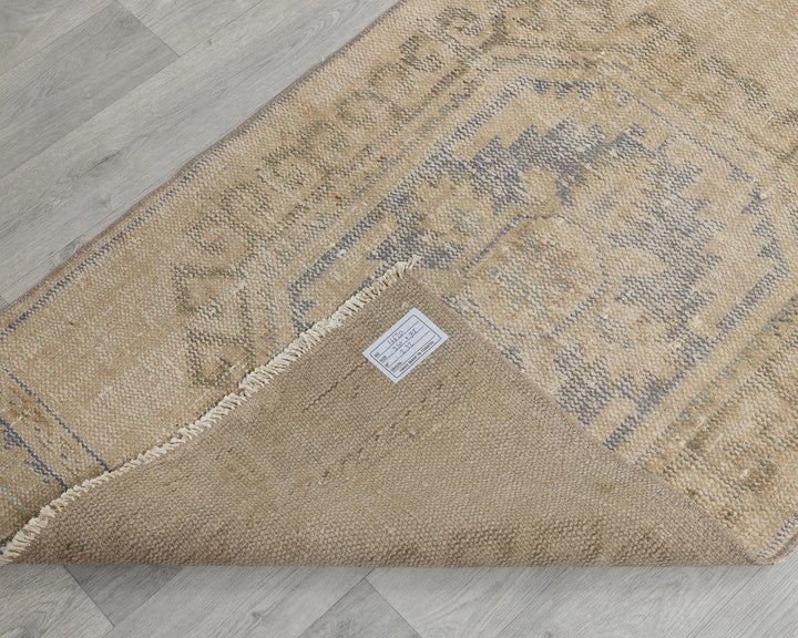 Multicolor Turkish Oushak Rug 2'6" x 10'2" Hand-Knotted texture