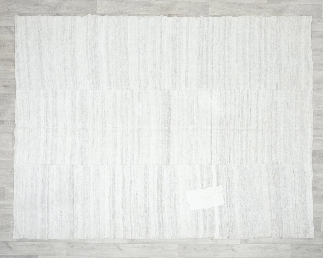 White Turkish Kilim Rug 6' 9" x 8' 7" Flat-Weave | No. VR10327