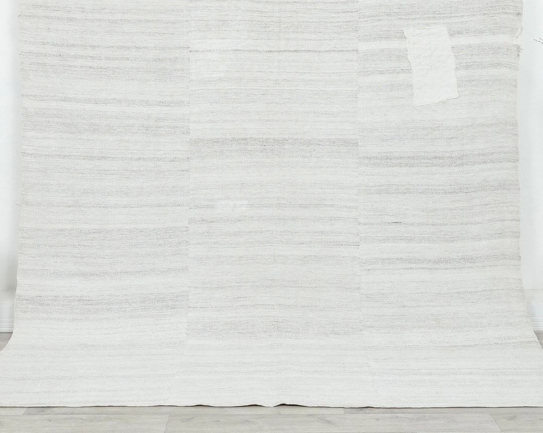 White Turkish Kilim Rug 6' 9" x 8' 7" Flat-Weave | No. VR10327