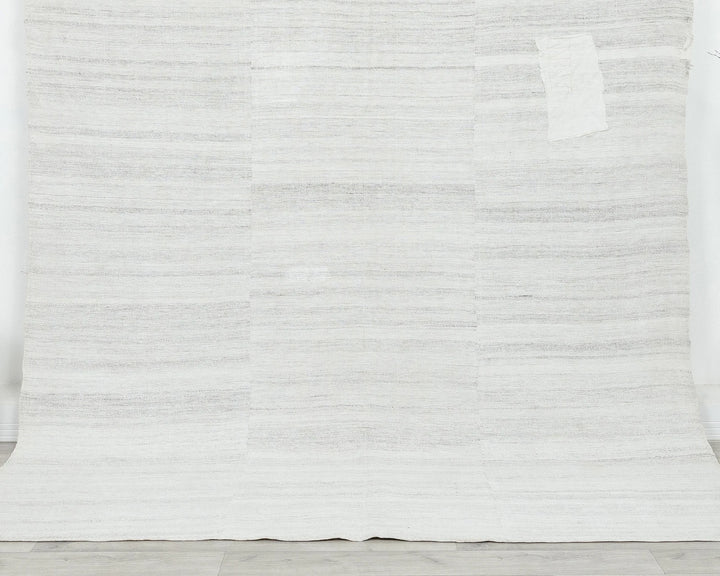 White Turkish Kilim Rug 6' 9" x 8' 7" Flat-Weave | No. VR10327