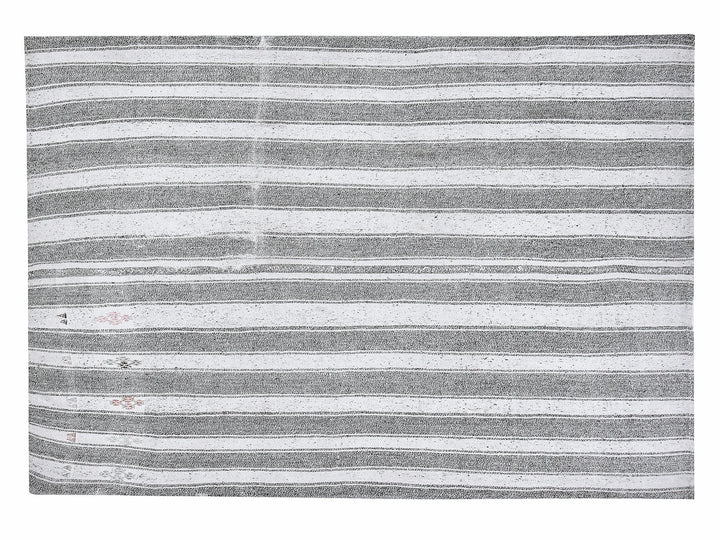 Gray Kilim Rug 6' 8" x 7' 8" | No. VR10361